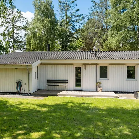 度假居 Beautiful In With Sauna Hadsund